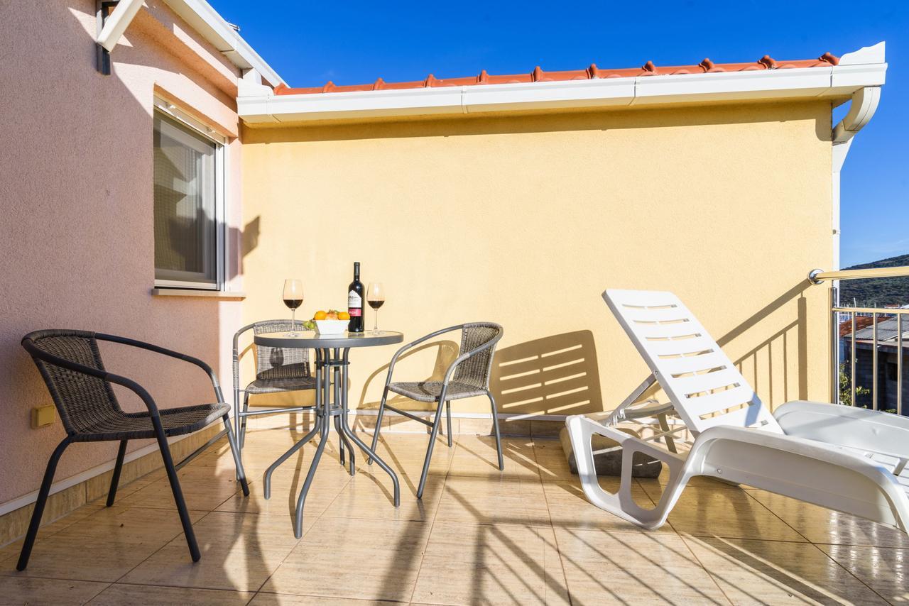 Apartment Neve Marina
