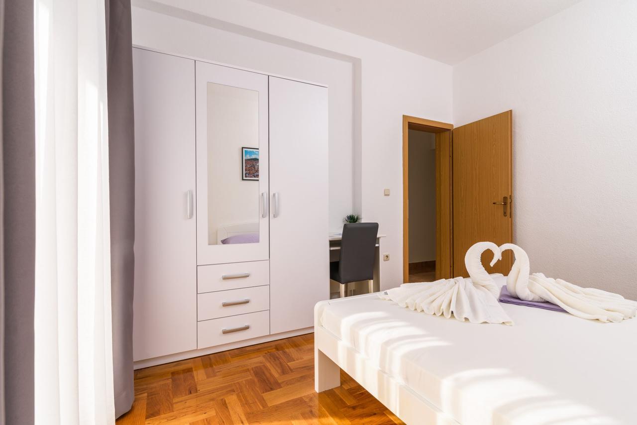 Neve Apartment
