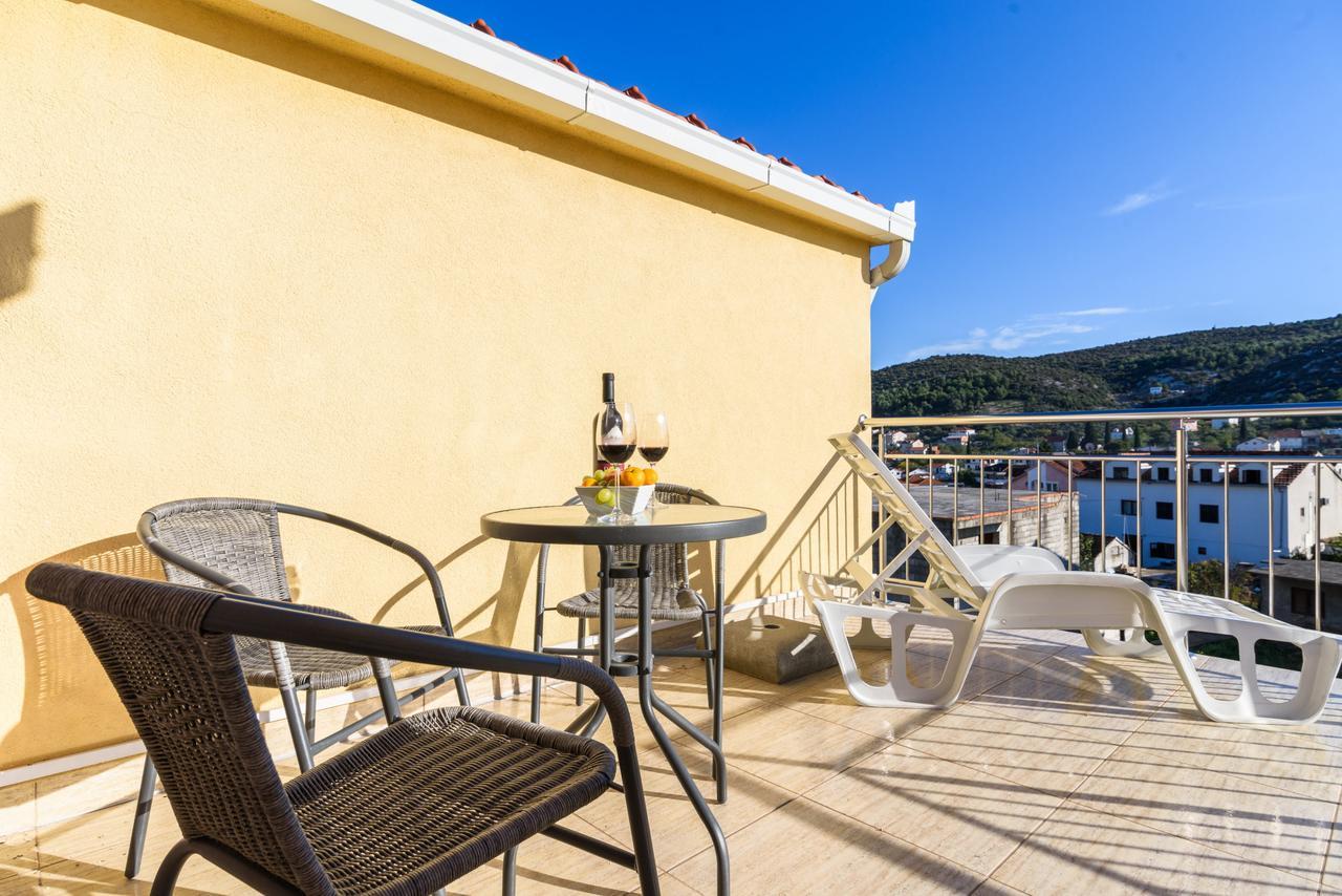 Apartment Neve