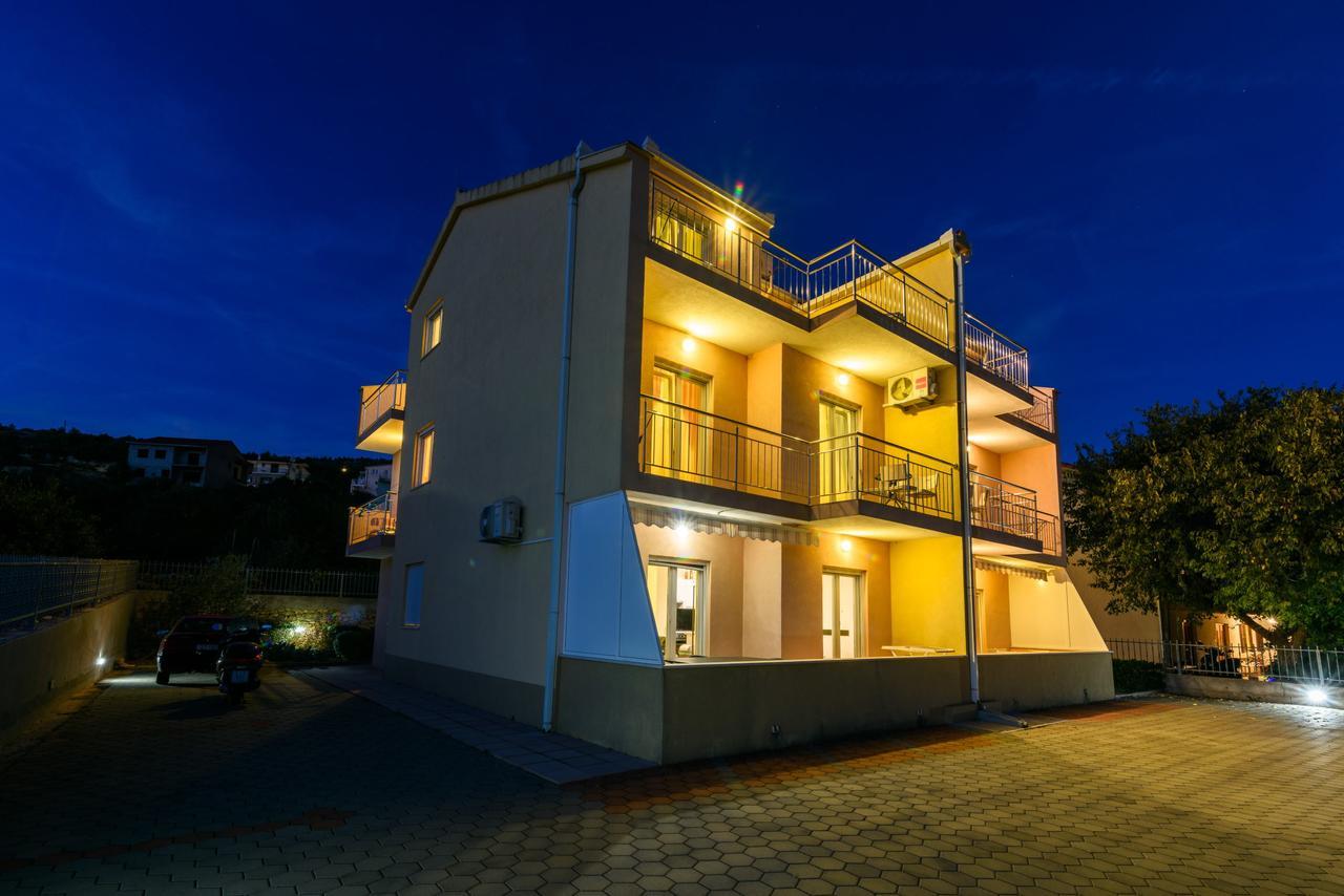 Apartment Neve *