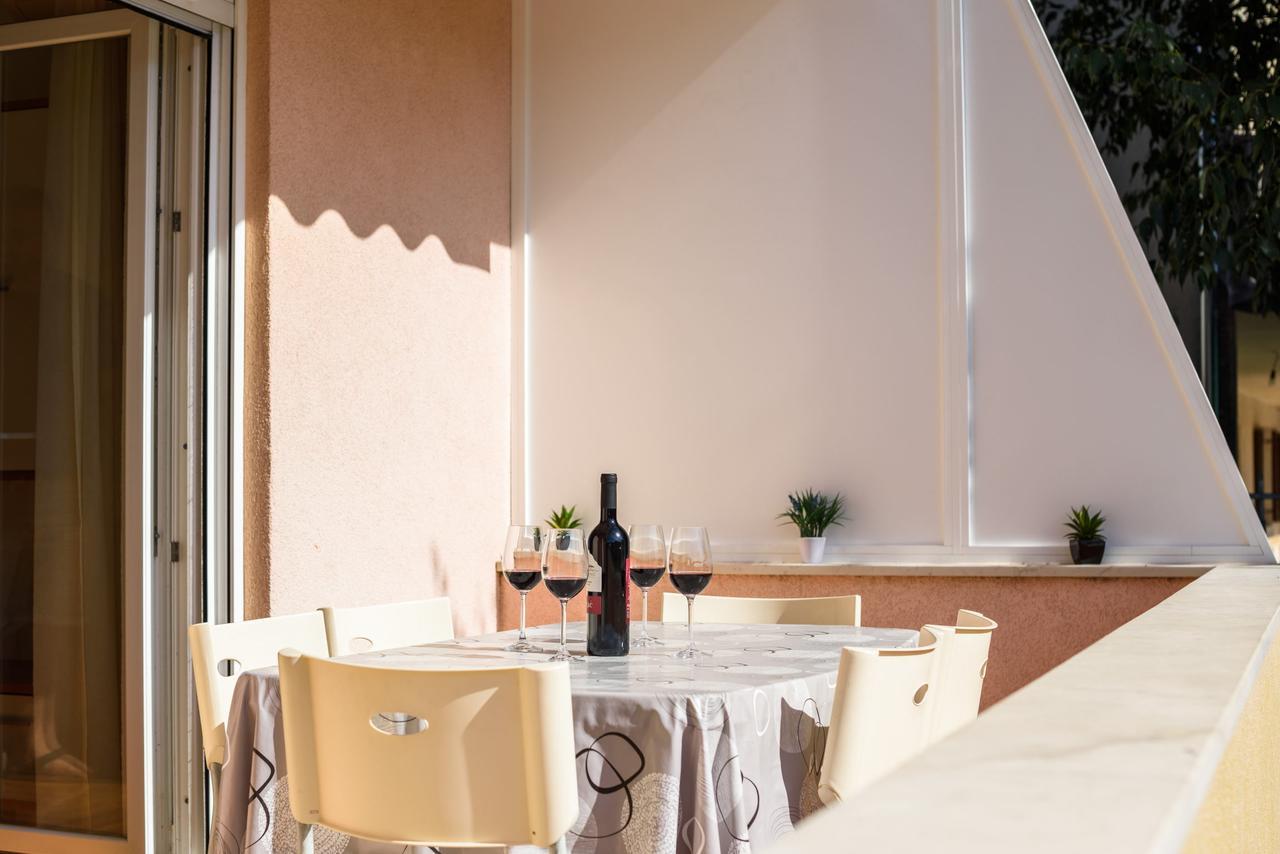 Neve Apartment Marina